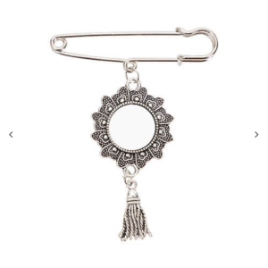 Εξάχνωσης ακίδα Brooch διακοσμητικό με Tassel (Lacey, 5,5 × 7 cm)