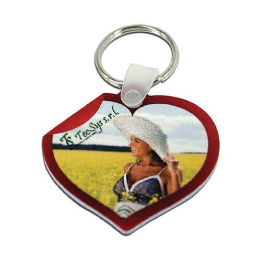 ΠΛΑΣΤΙΚΟ ΜΠΡΕΛΟΚ ΣΕ ΣΧΗΜΑ ΚΑΡΔΙΑΣ 5X5CM